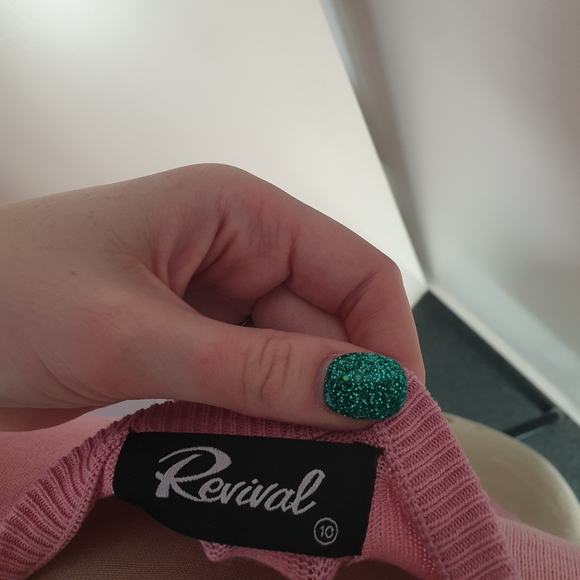 Dangerfield size 10 milkshake knit top - Picture 2 of 2